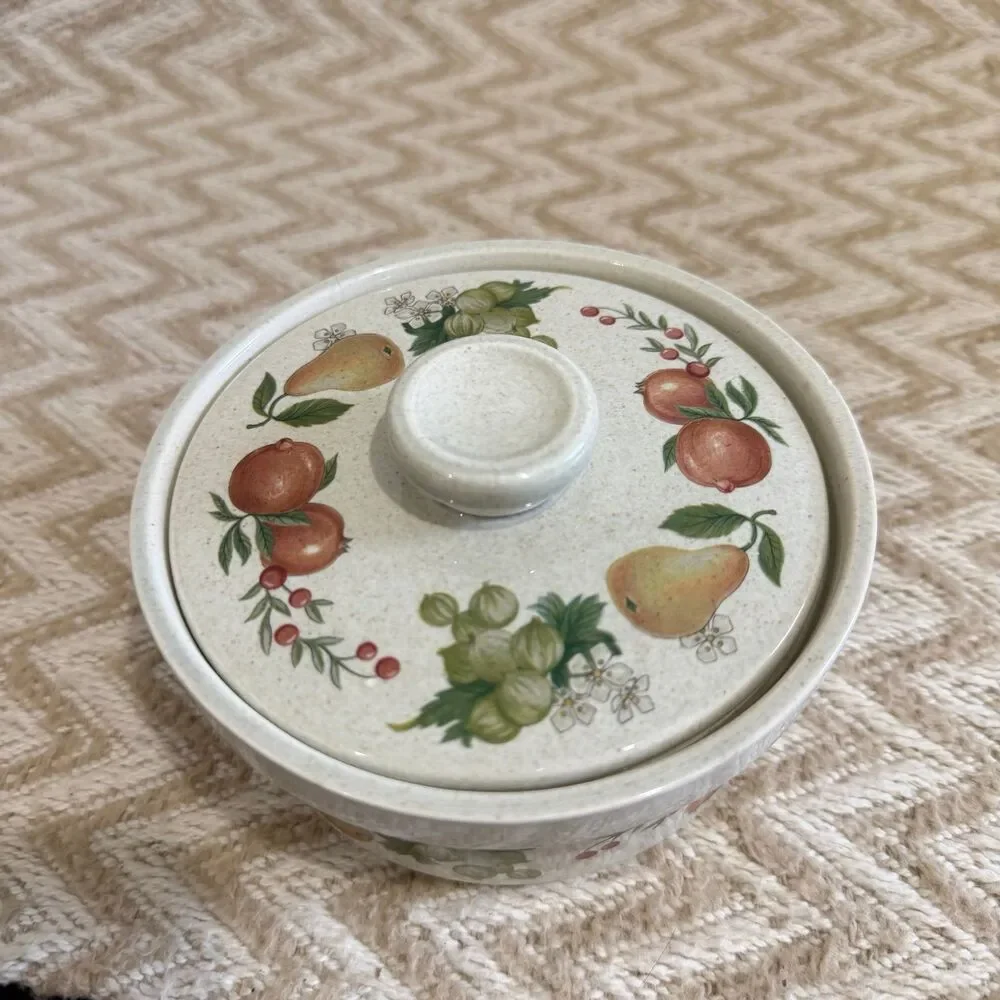Quince by Wedgewood Individual Casserole Dish With Lid Stoneware